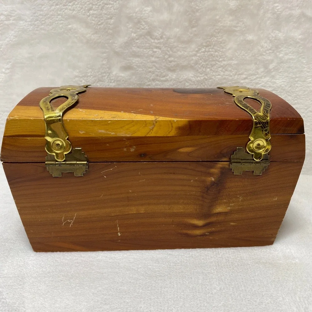 Cedar Box Trinket Keepsake Chest Tuchalechee Caverns Smokies Engraved‎ Wood